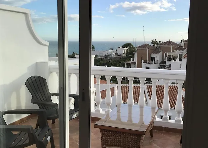 Townhouse With Sea View بيت للعطل
