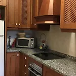 Townhouse With Sea View 네르하