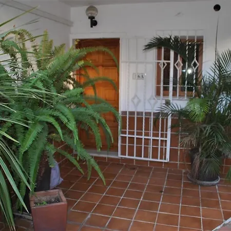 Townhouse With Sea View Vakantiehuis *